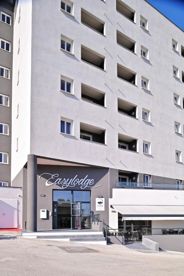 Résidence Easy Lodge Ajaccio  Exterior foto